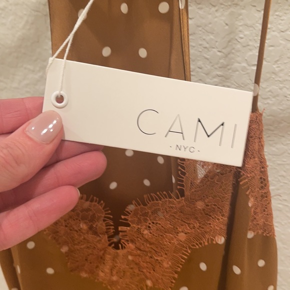 Cami NYC size small silk tank NWT - Picture 3 of 4